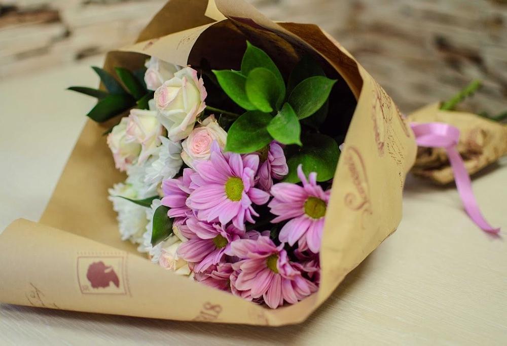 Букет цветов из: Розы и Хризантемы в Октябрьском Московской области