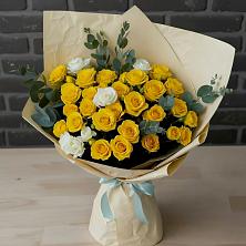 Букет цветов из:  Розы в Октябрьском Московской области