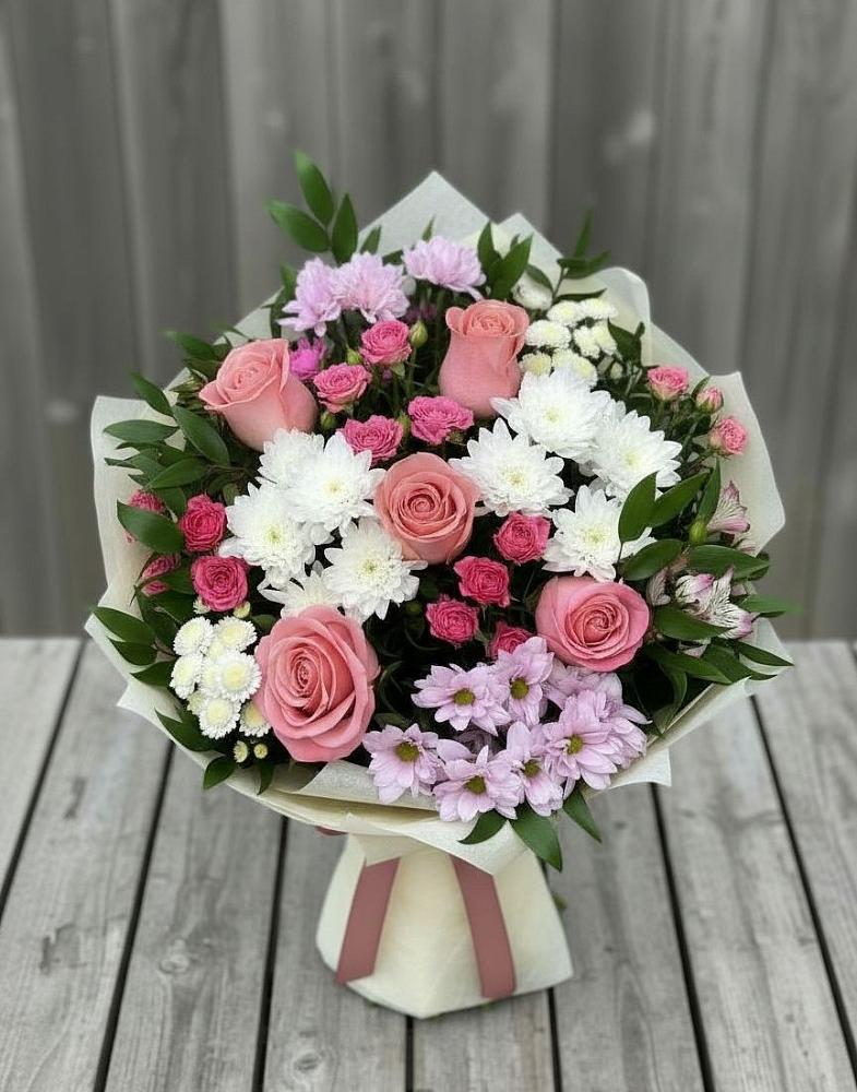 Букет цветов из: Альстромерии, Гвоздики, Розы и Хризантемы в Октябрьском Московской области