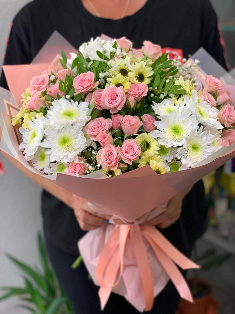 Букет цветов из: Розы и Хризантемы в Октябрьском Московской области