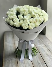Букет 35 Белых роз в Октябрьском Московской области