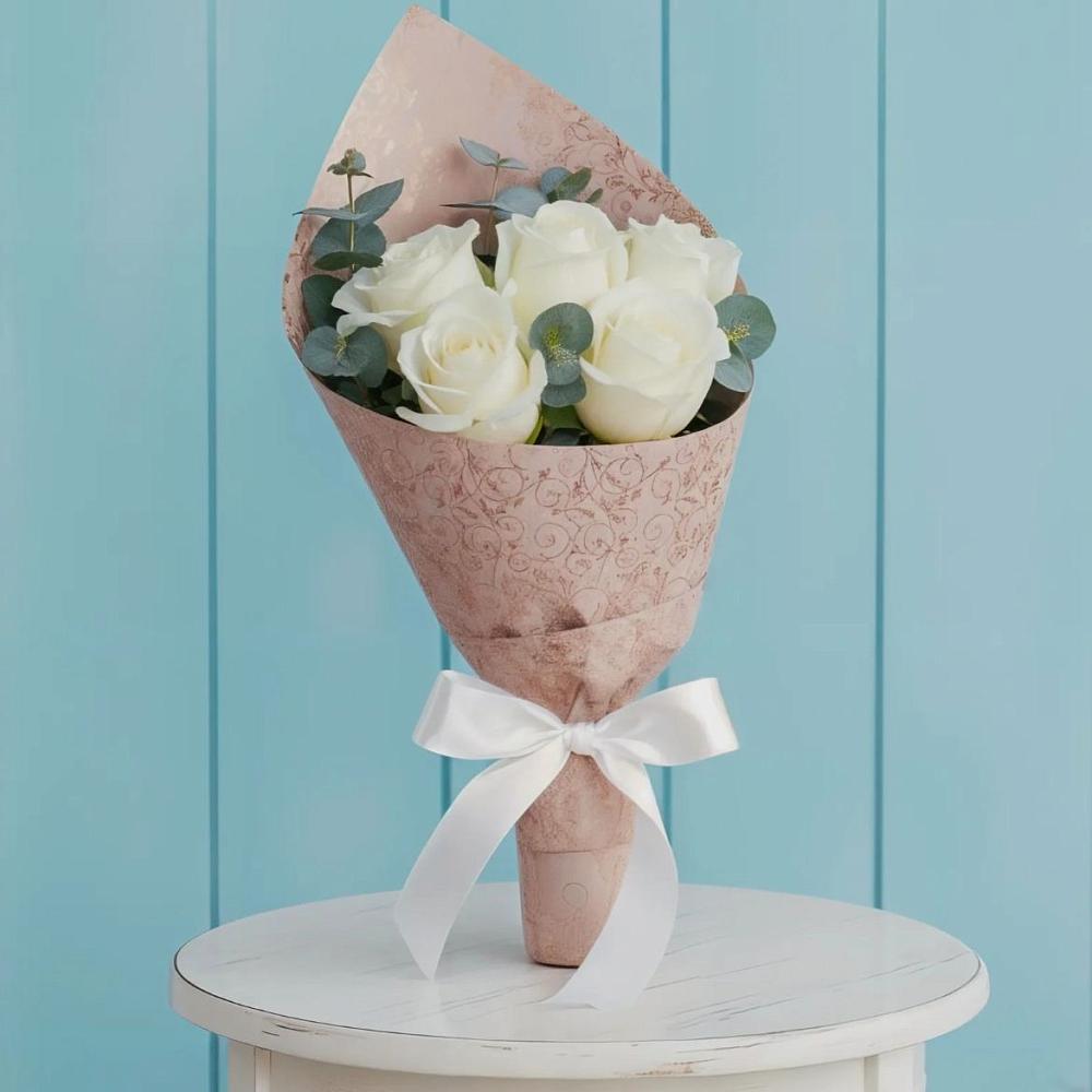 Букет цветов из: Розы в Октябрьском Московской области