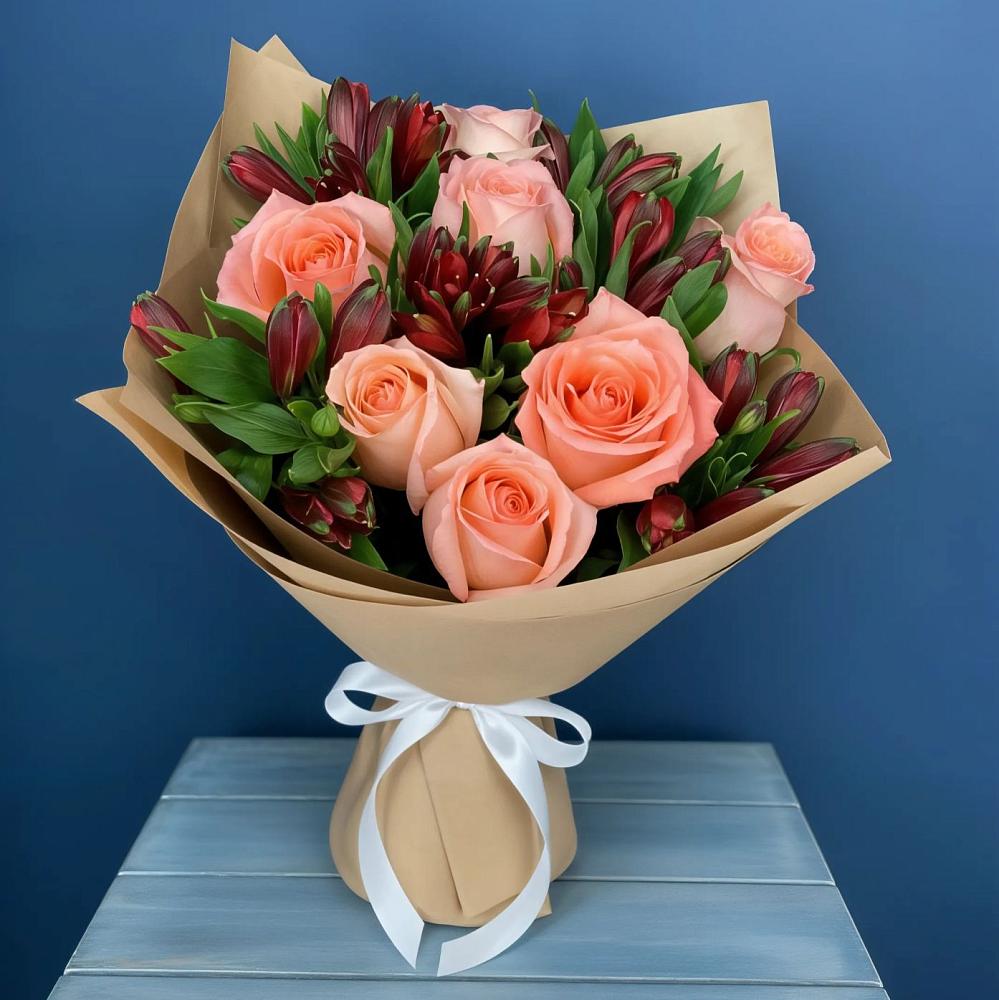 Букет цветов из: Розы и Альстромерии в Октябрьском Московской области