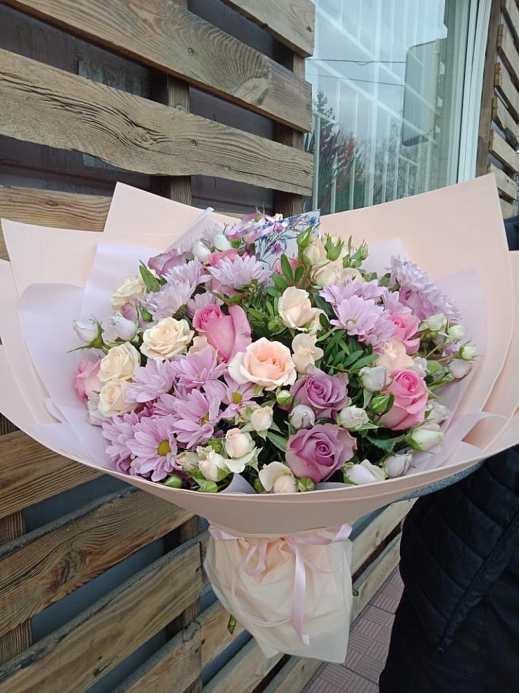 Букет цветов из: Розы и Хризантемы в Октябрьском Московской области