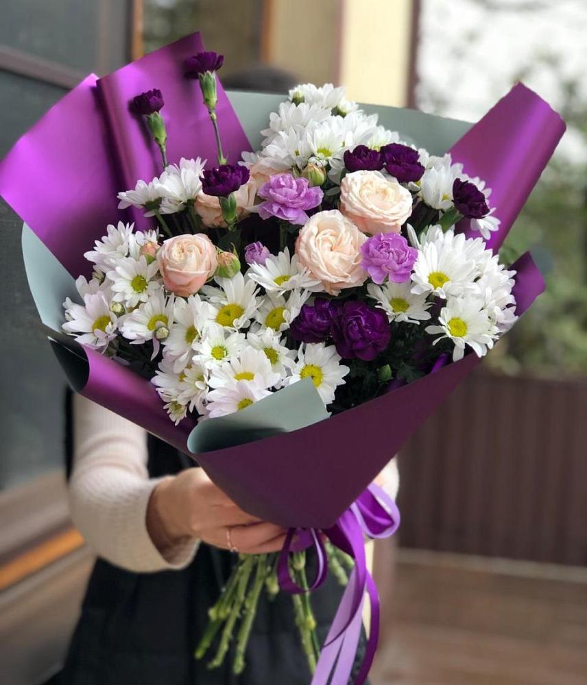 Букет цветов из: Хризантемы, Гвоздики и Розы в Октябрьском Московской области