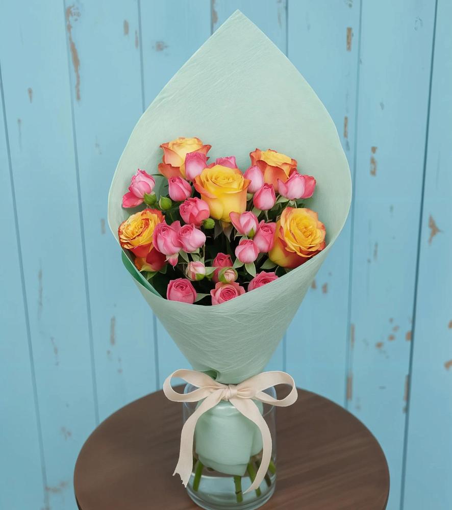 Букет цветов из: Розы в Октябрьском Московской области