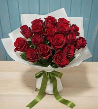 Букет Красные розы в Октябрьском Московской области