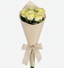 Букет цветов из:  Розы в Октябрьском Московской области
