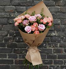 Букет цветов из:  Розы в Октябрьском Московской области