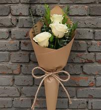 Букет цветов из:  Розы в Октябрьском Московской области