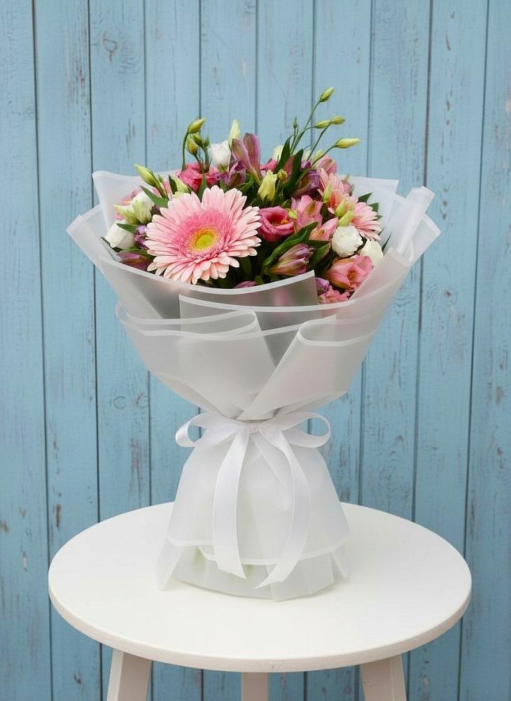 Букет цветов из: Герберы, Альстромерии и Лизиантусы в Октябрьском Московской области