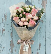 Букет цветов из:  Розы в Октябрьском Московской области