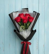 Букет цветов из:  Розы в Октябрьском Московской области