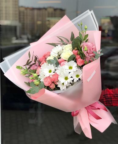 Букет цветов из: Розы, Лизиантусы и Хризантемы в Октябрьском Московской области