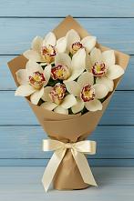 Букет цветов из:  Орхидеи и Розы в Октябрьском Московской области