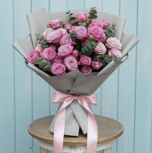 Букет цветов из:  Розы в Октябрьском Московской области